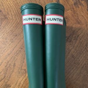 Great used condition Hunter rain boots